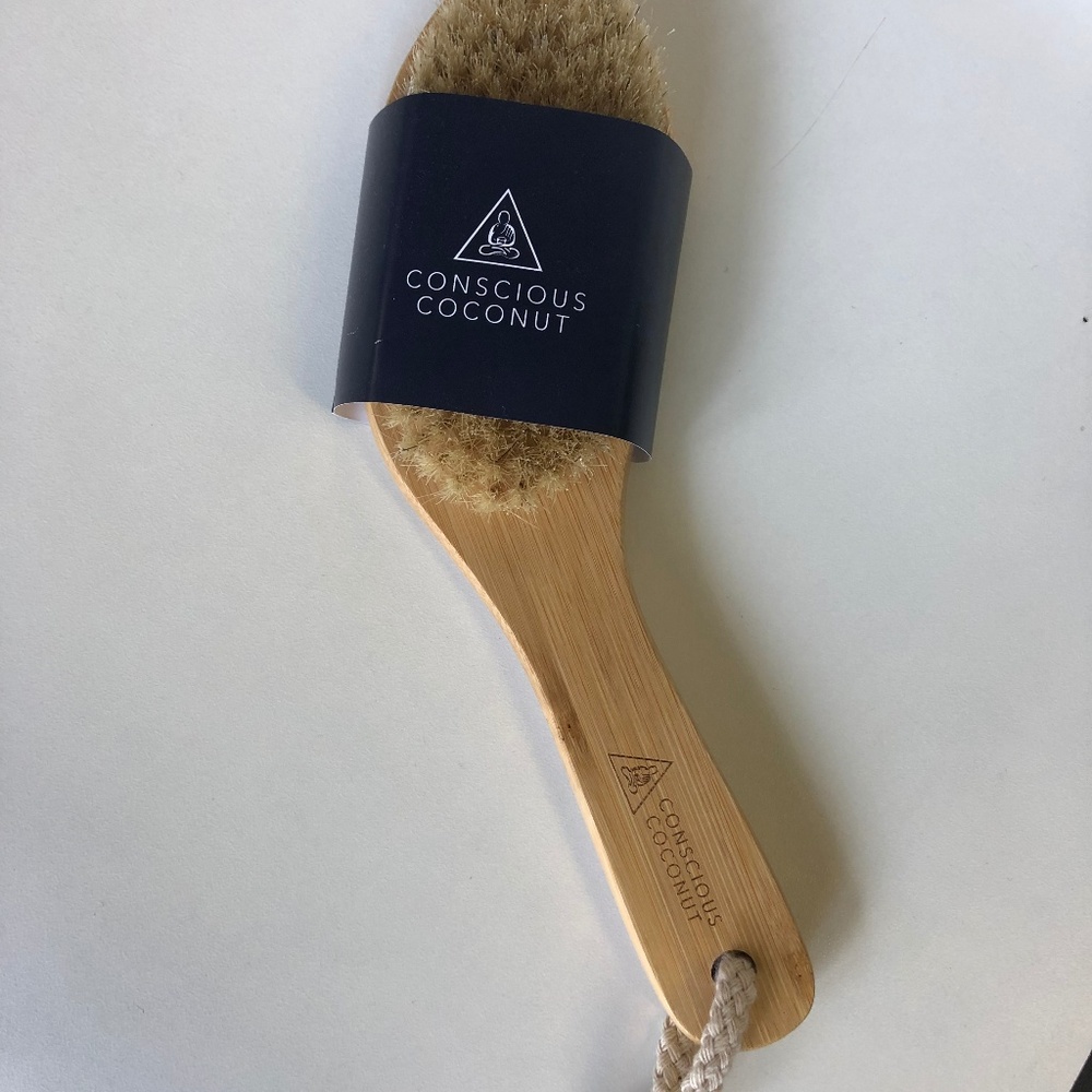 Conscious Coconut Dry Brush